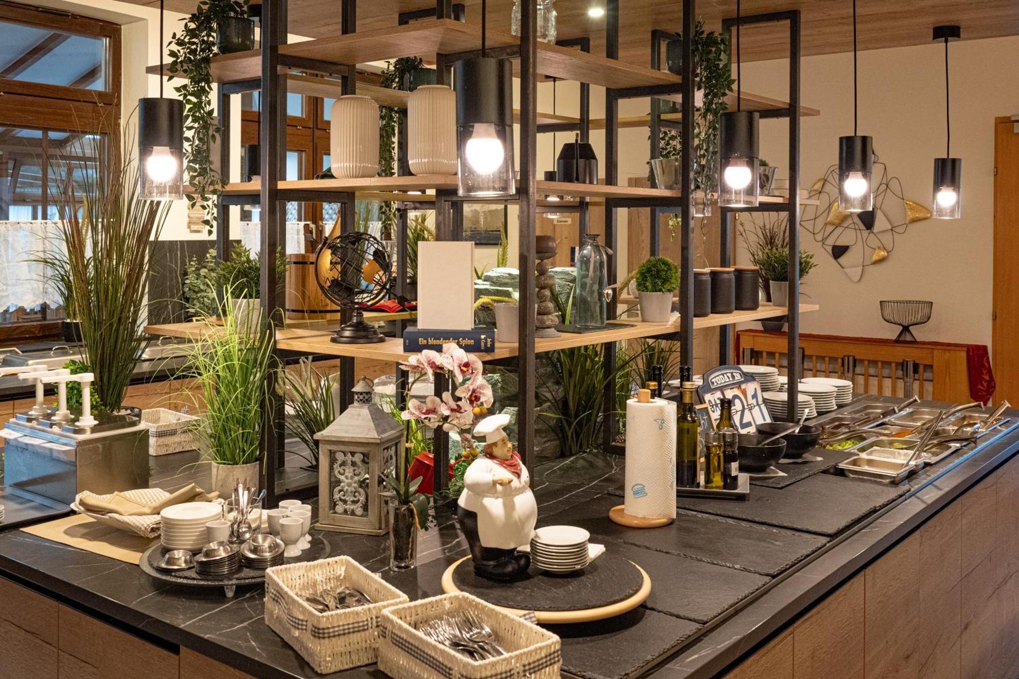 Landhotel Mariensaeule Wernstein am Inn Экстерьер фото
