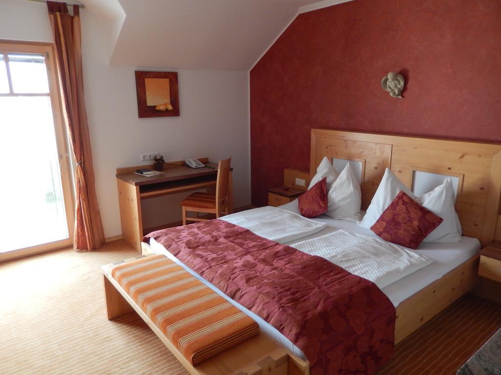 Landhotel Mariensaeule Wernstein am Inn Экстерьер фото